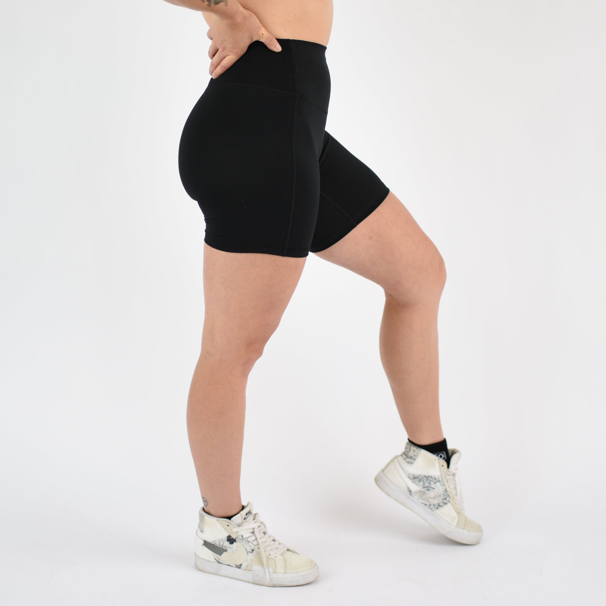 FLEO - Pedal Short 6" - No Front Seam - Higher Rise - Shorts - black-pedal-3
