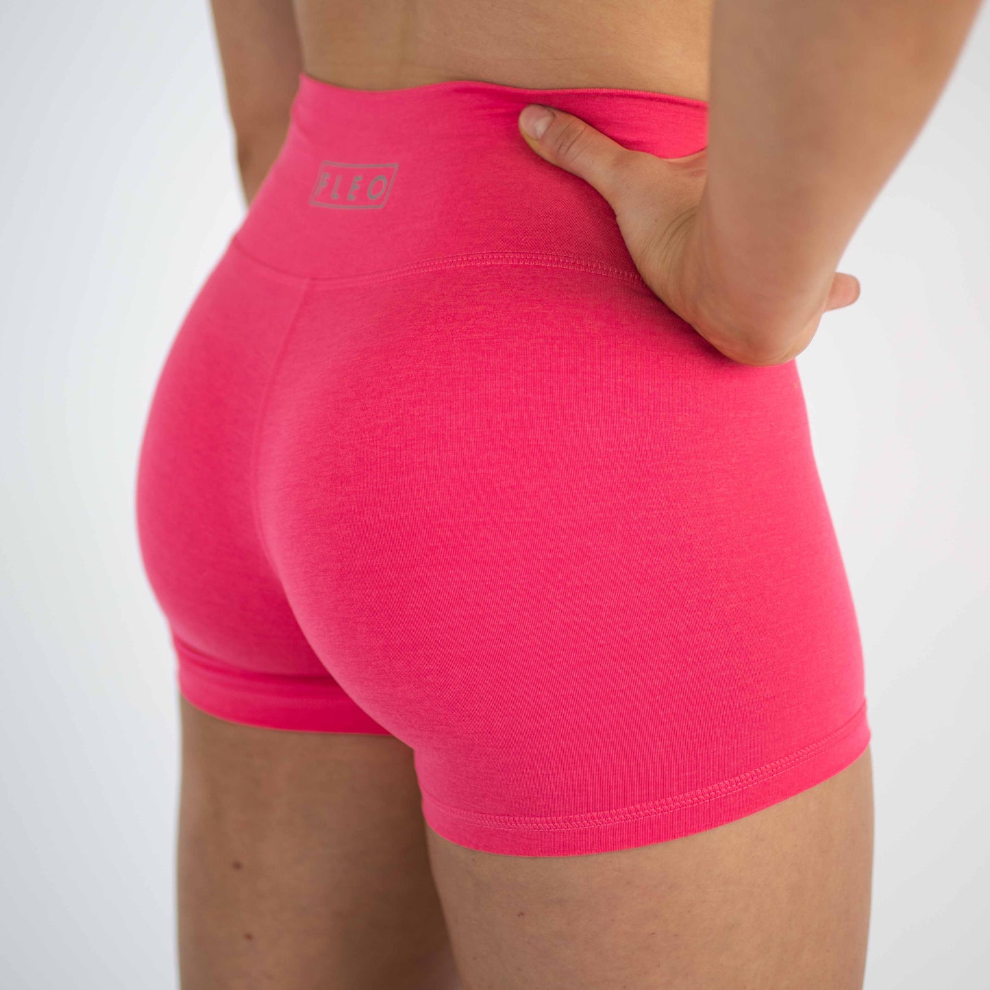 FLEO - Power Mid High Short 3.75" - Mid High Rise - Shorts - camellia-5