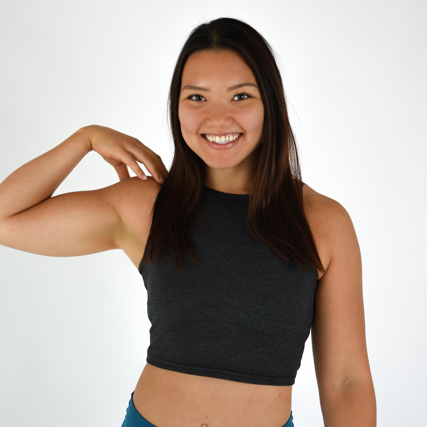 FLEO - Tempo Crop Tank - Fitted - Tank - charcoal-1_49aa1b2f-6e78-4c47-93d2-8a42289760c2