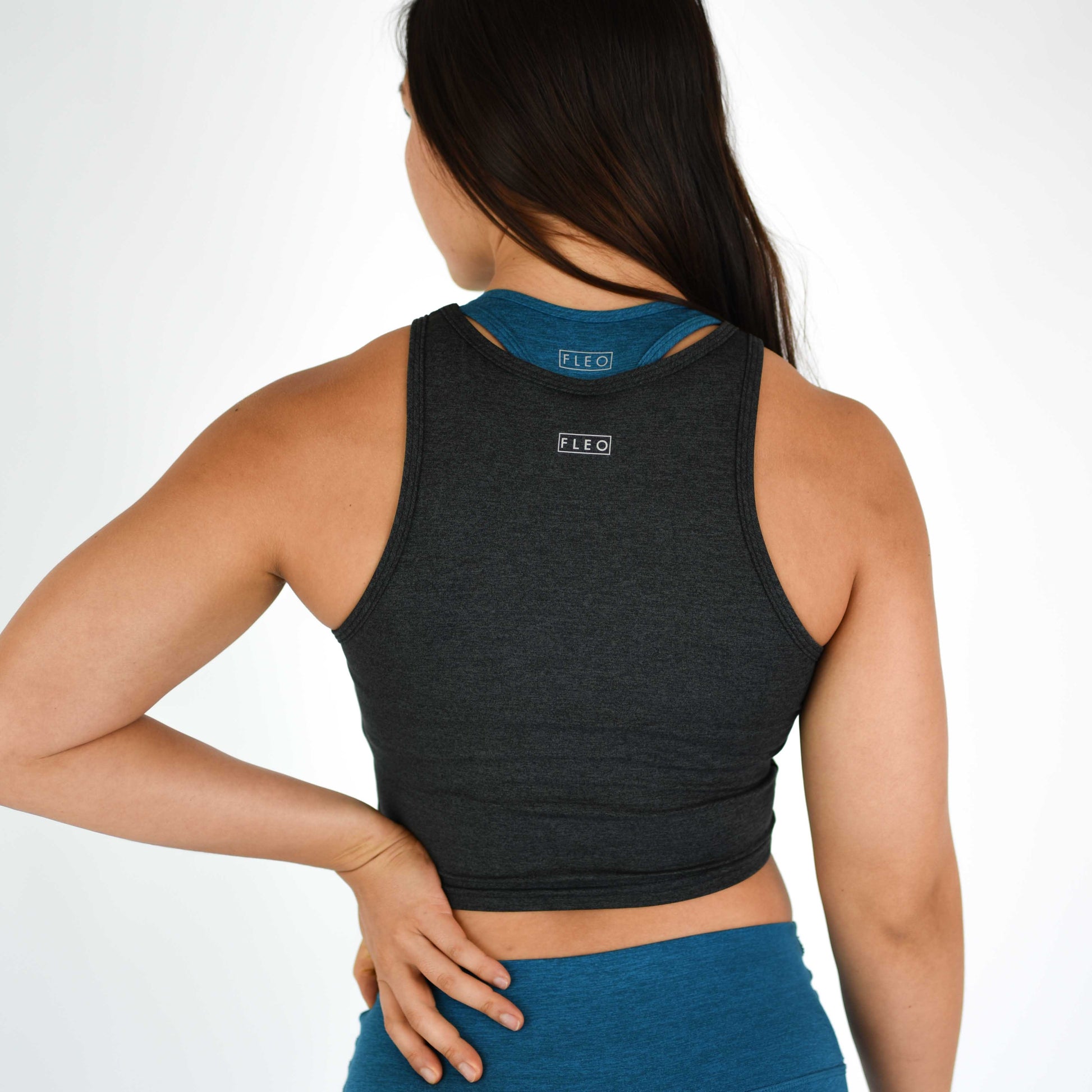 FLEO - Tempo Crop Tank - Fitted - Tank - charcoal-4_82494d3b-25a8-4d6f-a75e-b6b18ec4d19d