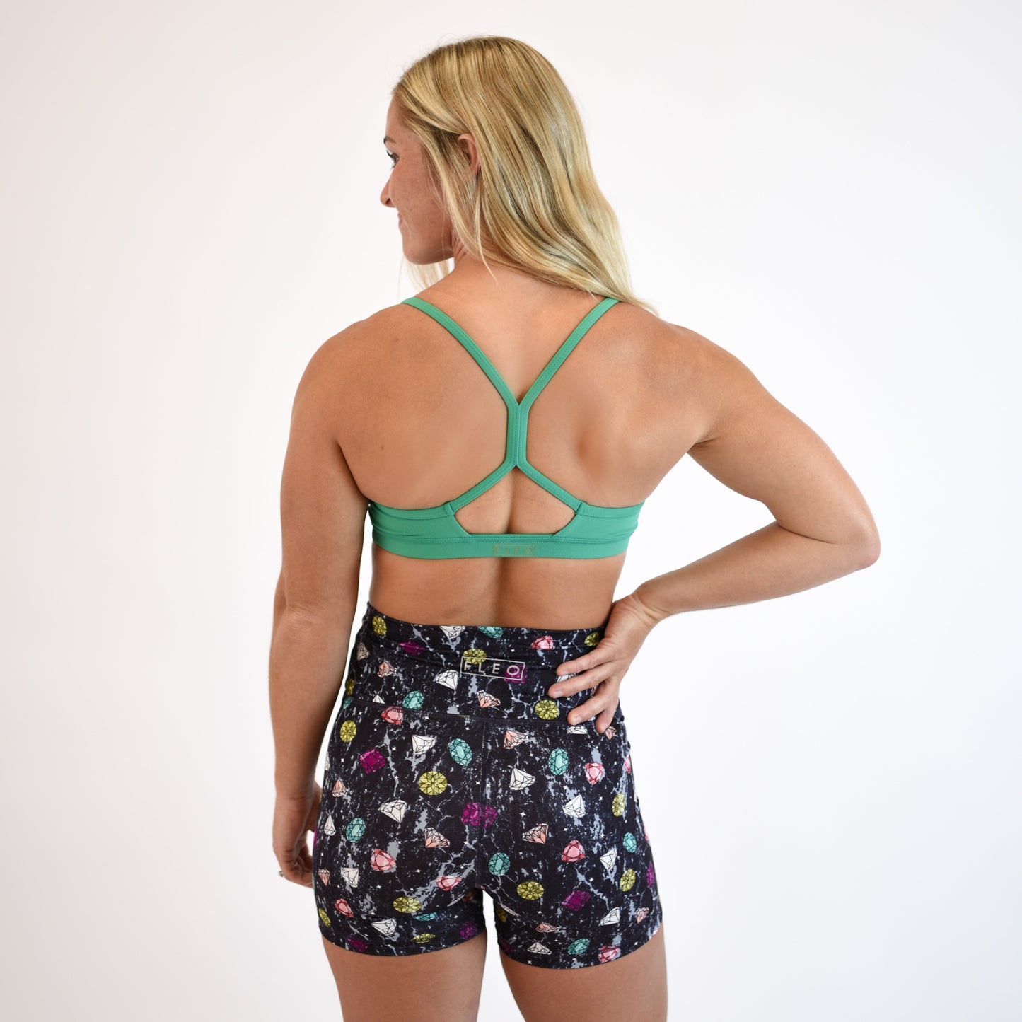 FLEO - Reinette Sports Bra - Medium Support - Sports Bra - golf-green-4