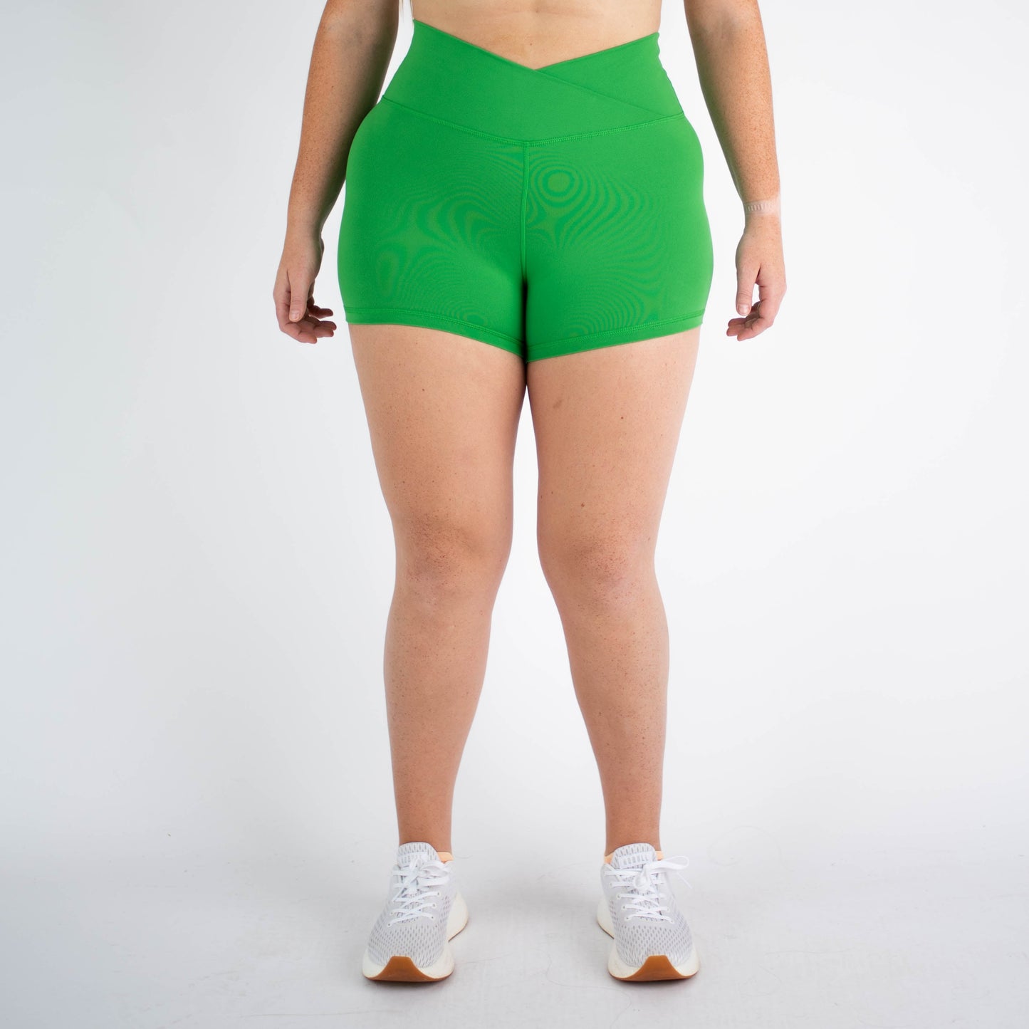 FLEO - V Waistband Short 3.5" - High Rise - Shorts - kellygreen-1_849c3119-e3b0-4469-8161-f24e80ea24c2