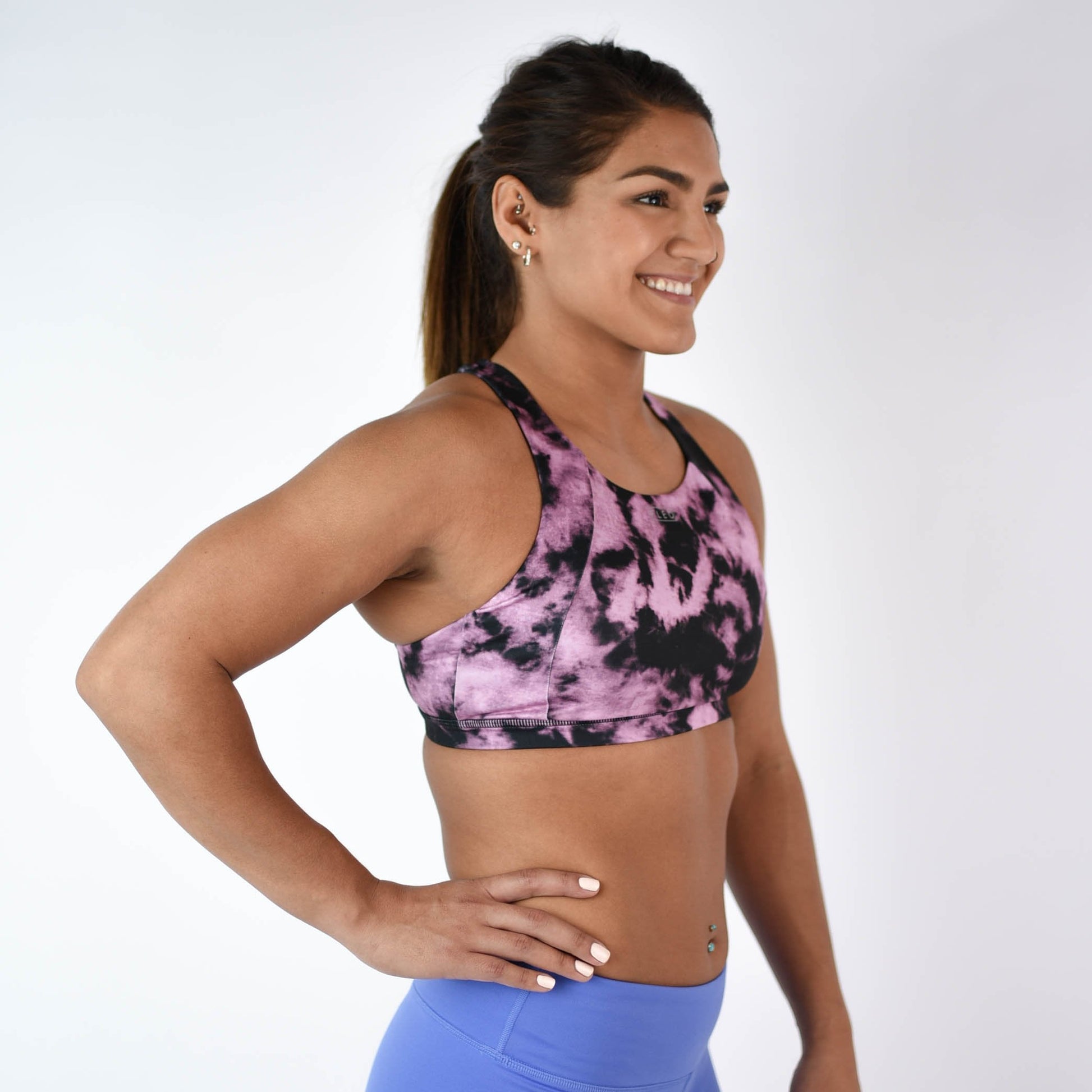 FLEO - Jourdaine Sports Bra - Medium Support - Sports Bra - mystic-tie-dye-4_68da7b80-13b7-4ada-ad75-97fd85a0553f