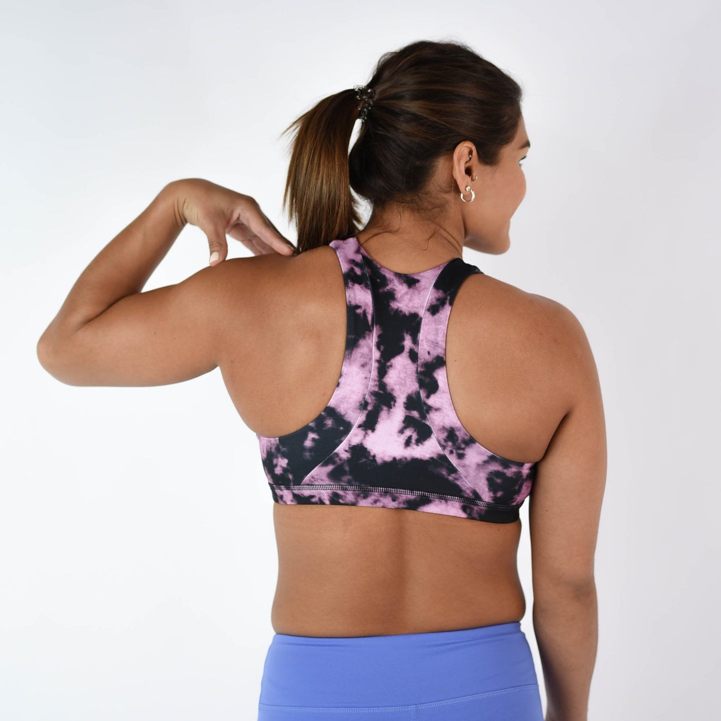 FLEO - Jourdaine Sports Bra - Medium Support - Sports Bra - mystic-tie-dye-5_17dfc637-b5bc-4e5a-baab-43633cc0fd84