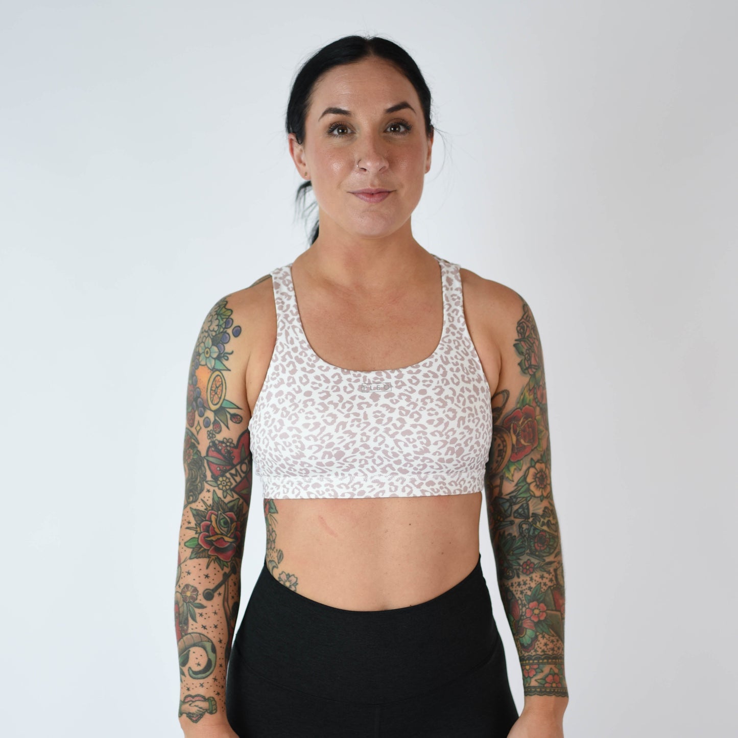 FLEO - Isla Sports Bra - Medium Support - Sports Bra - neutral-leopard-2