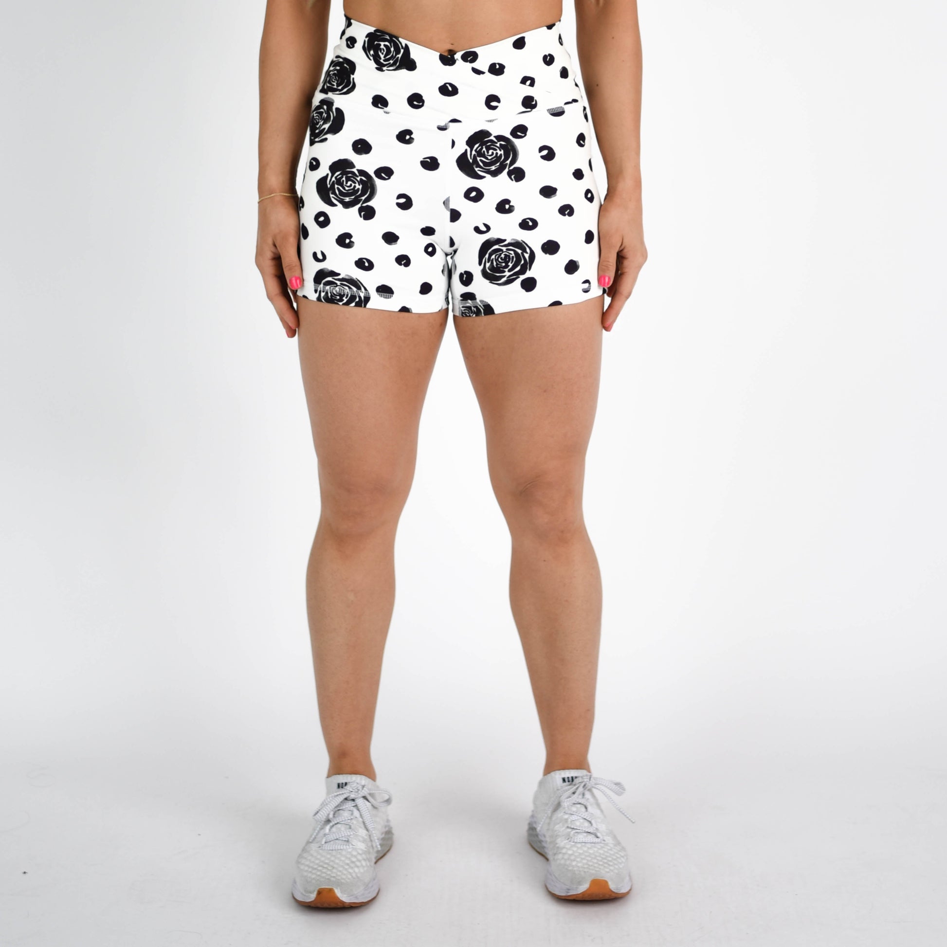 FLEO - V Waistband Short 3.5" - High Rise - Shorts - rose-dot-1