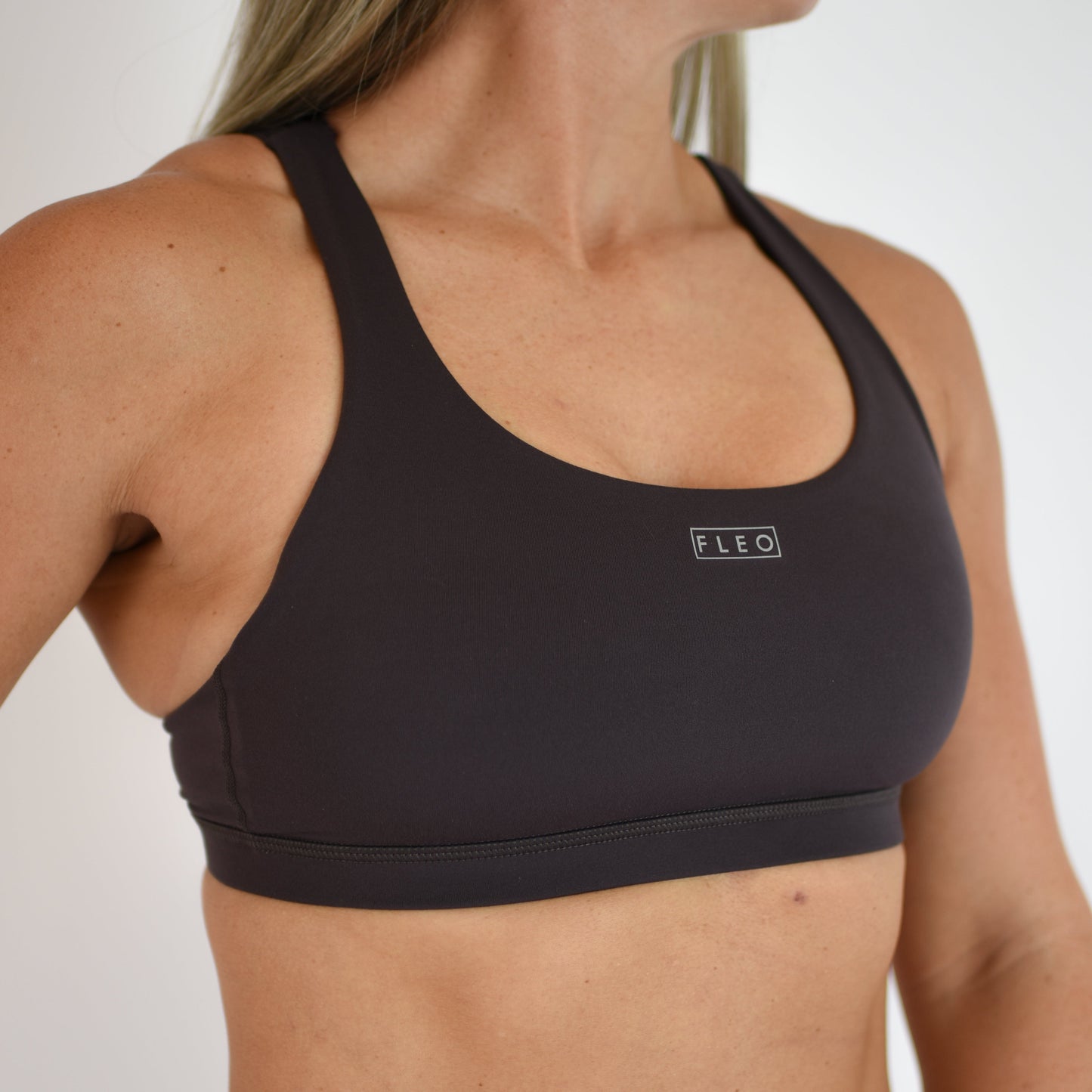 FLEO - Isla Sports Bra - Medium Support - Sports Bra - shale-4_963d5ea0-59ef-4fc7-aaef-45cae924d698