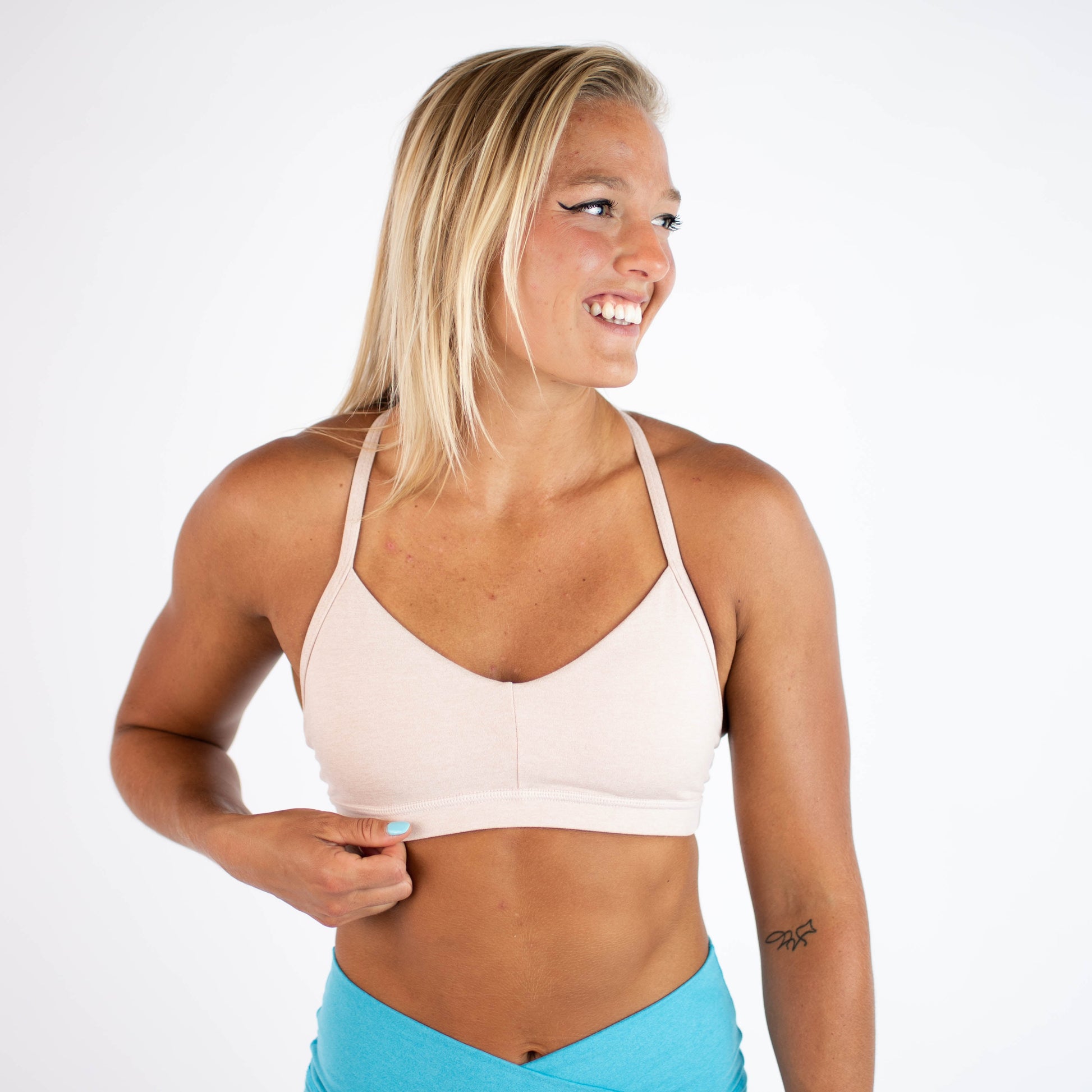 FLEO - Reinette Sports Bra - Medium Support - Sports Bra - shell-rose-1