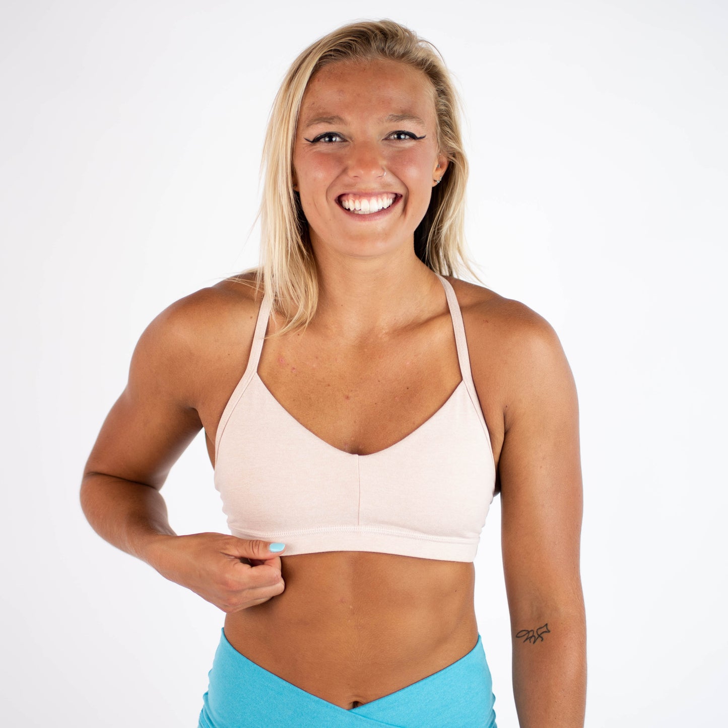 FLEO - Reinette Sports Bra - Medium Support - Sports Bra - shell-rose-2
