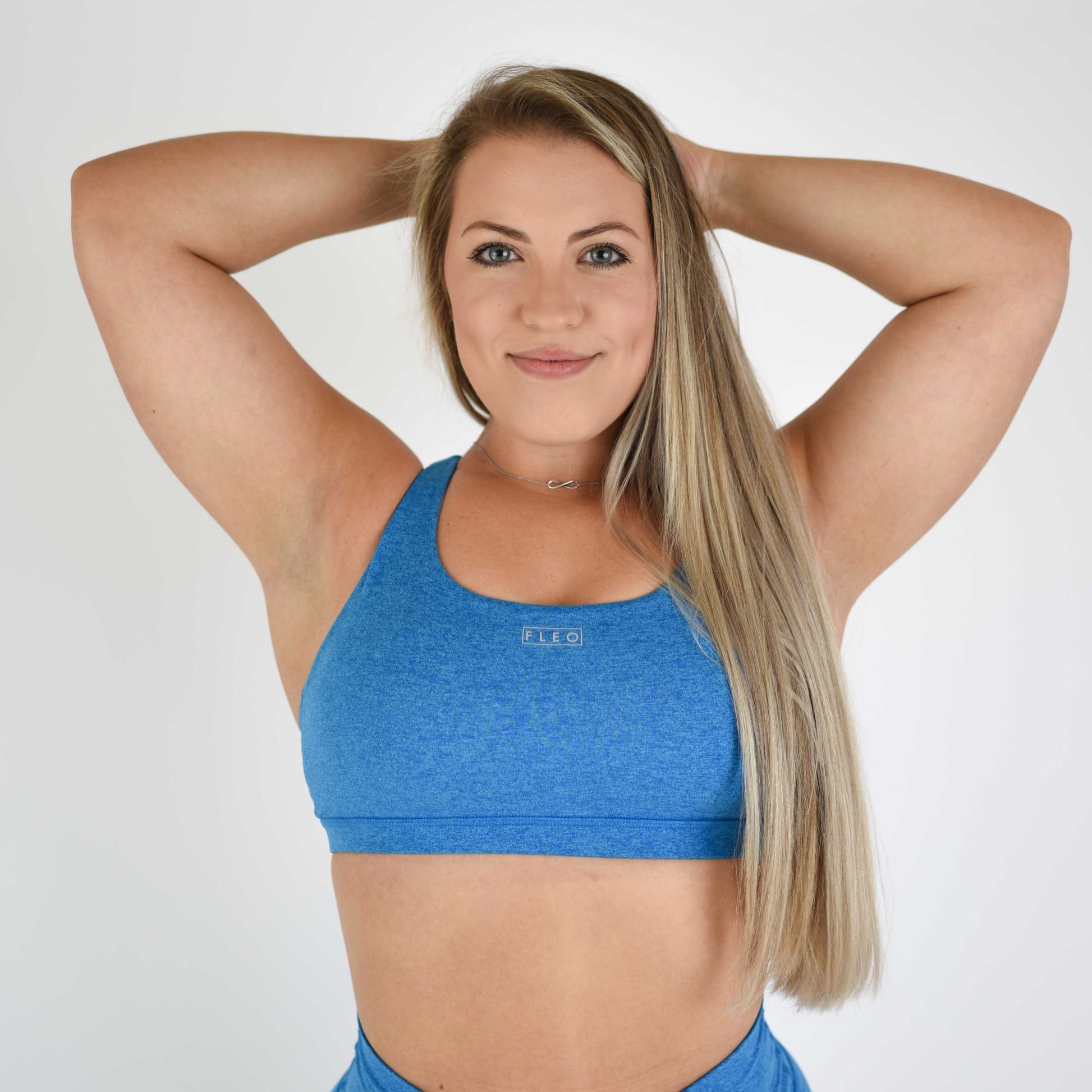 FLEO - Isla Sports Bra - Medium Support - Sports Bra - skydiver-5_1641a73b-2966-4989-bfdd-f418fa08998a