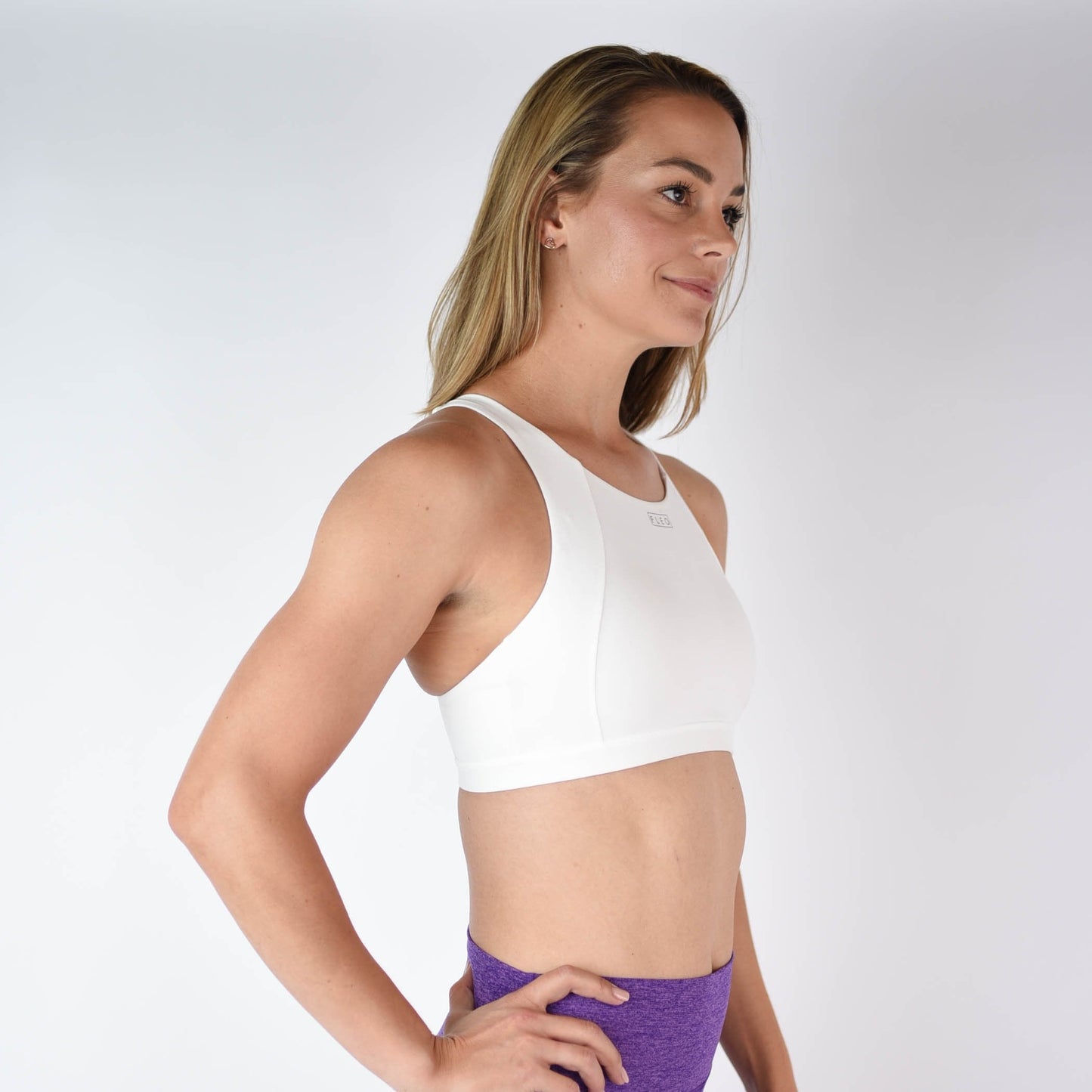 FLEO - Jourdaine Sports Bra - Medium Support - Sports Bra - white-3_9620878f-522d-430f-bf08-92b51ab54bec